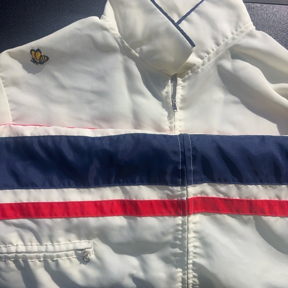 Vintage 70s White Nylon Windbreaker Red Blue Racing Stripes Embroidered Bee Sz M - Picture 6 of 15